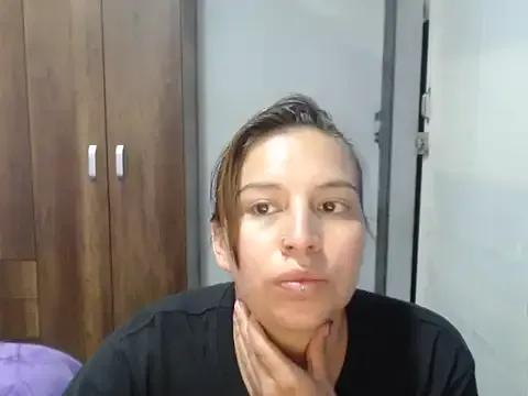 layanafuckass from StripChat is Freechat