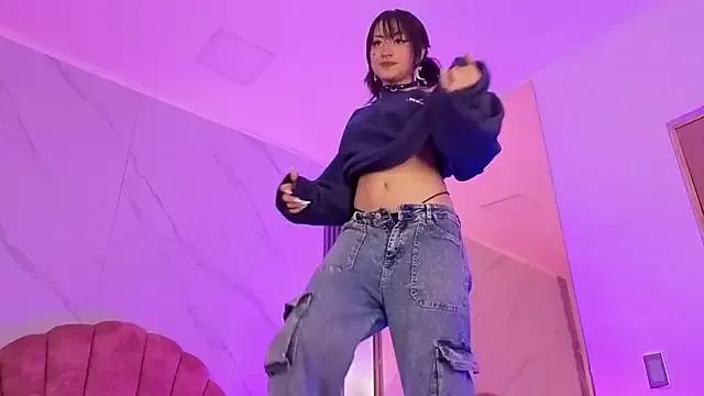 Layla_Cullen from StripChat