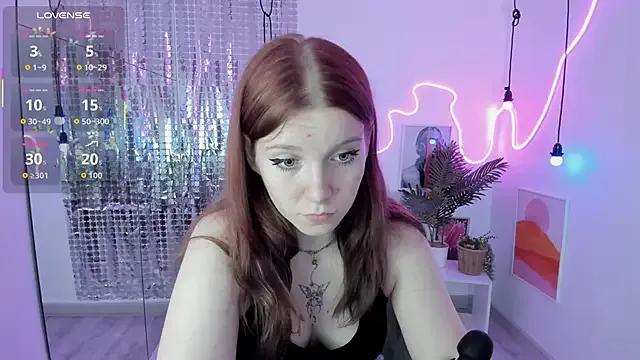 Layla_Glam from StripChat is Freechat