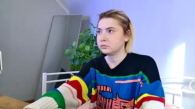 LaylaCookies from StripChat is Freechat