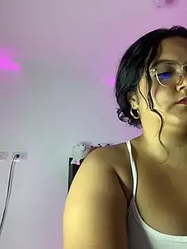 Leah_yuah_ from StripChat is Freechat