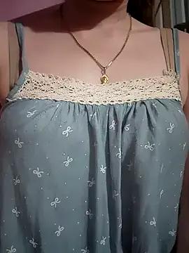 LeanaLy from StripChat