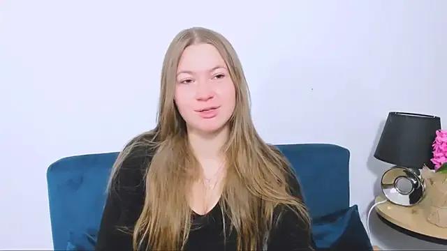 LeaNaughty from StripChat is Freechat