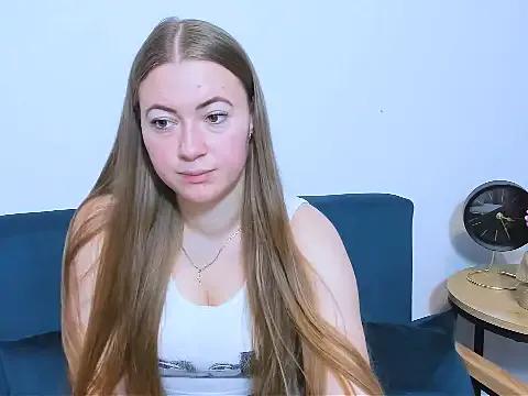 LeaNaughty from StripChat is Freechat