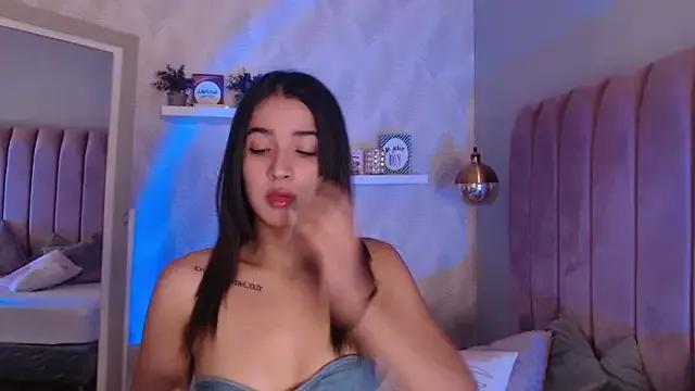 LeenaBrown from StripChat