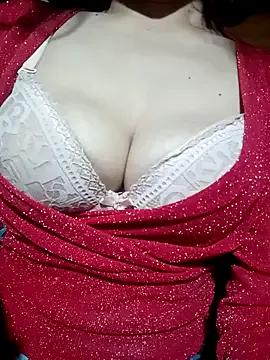 LenaLy2k from StripChat is Freechat