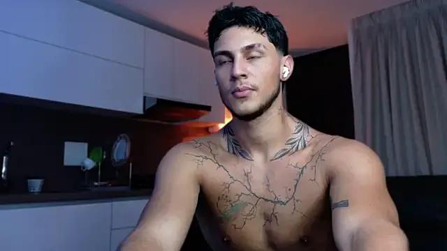 LeoCavalli_ from StripChat is Freechat