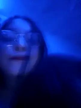 Leslydeleon23 from StripChat