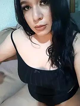Leslydeleon23 from StripChat