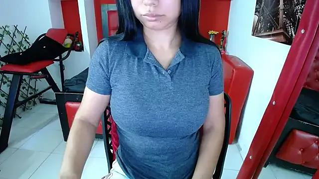 Letty_Plugxo from StripChat