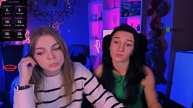 lia_sunset from StripChat is Freechat
