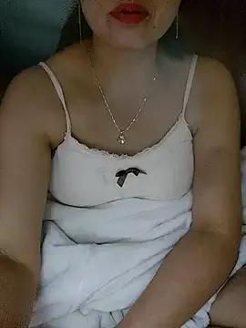 Lianlian68 from StripChat is Freechat