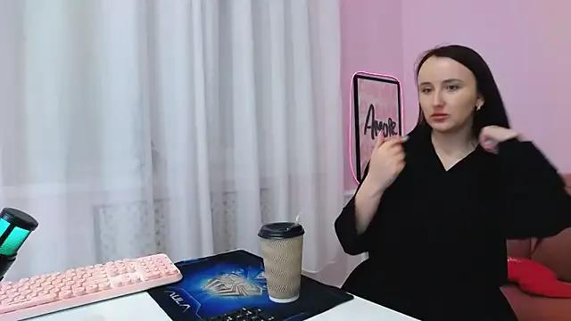 LilaWinks from StripChat is Freechat