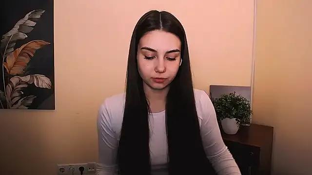 Lili_magic from StripChat is Freechat