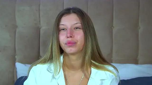 LiliaBianka from StripChat is Freechat