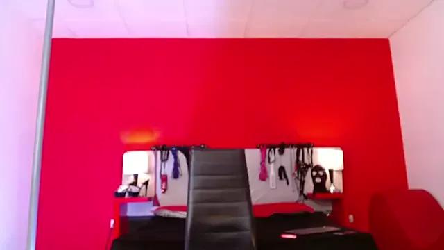 Lilih_golden from StripChat