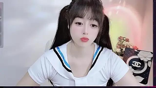 LiLiLily from StripChat