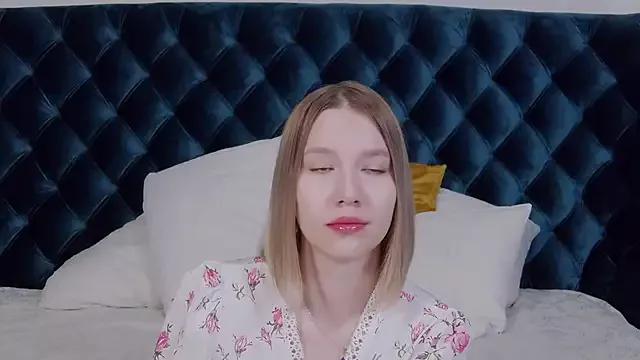 LiliLinn from StripChat