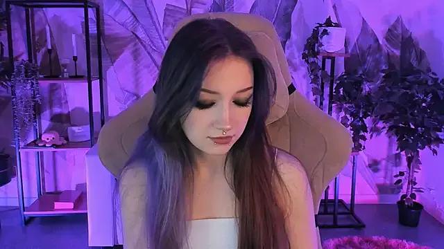 LiliLuna from StripChat is Freechat