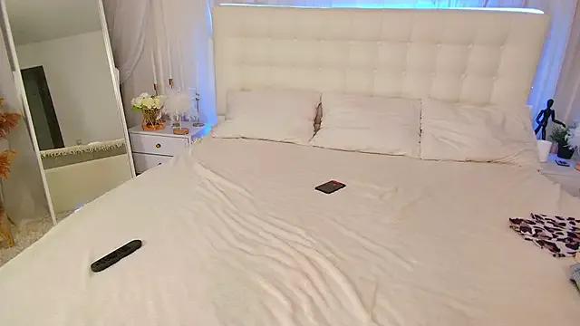 Lilit_1Love from StripChat is Freechat