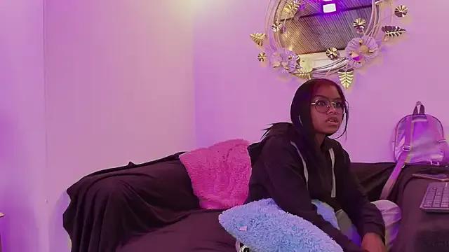 lilith_and_draven_nom from StripChat is Freechat