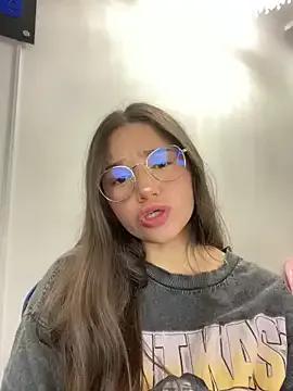 LilithAbril from StripChat is Freechat