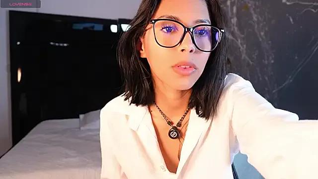 LilithLuxorr from StripChat is Freechat