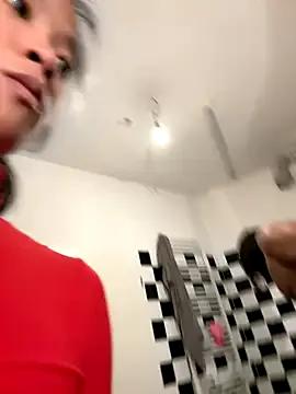 LillyFucksLeo from StripChat is Freechat