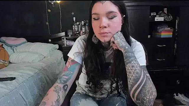 Lilmarieee from StripChat