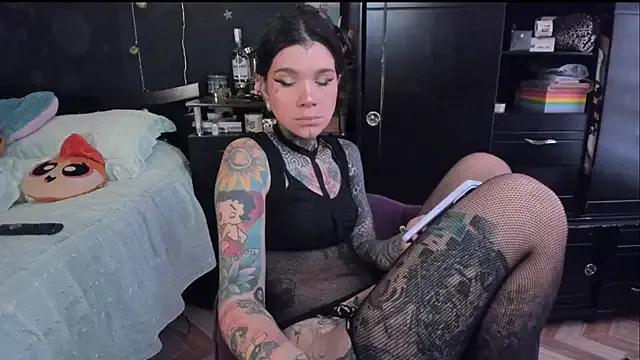Lilmarieee from StripChat
