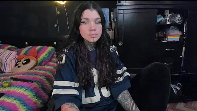 Lilmarieee from StripChat