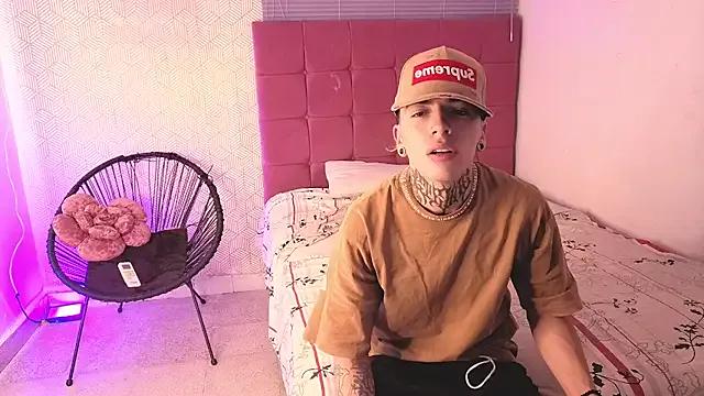 Lily_and_wan from StripChat