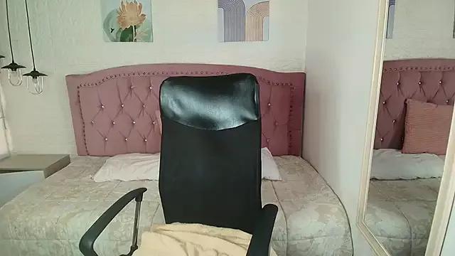 Lily_tk from StripChat