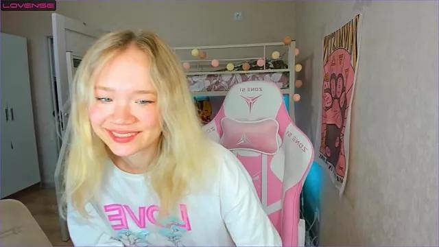 Lily_Young from StripChat