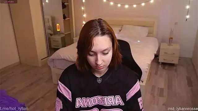 LilyannRosse from StripChat is Freechat