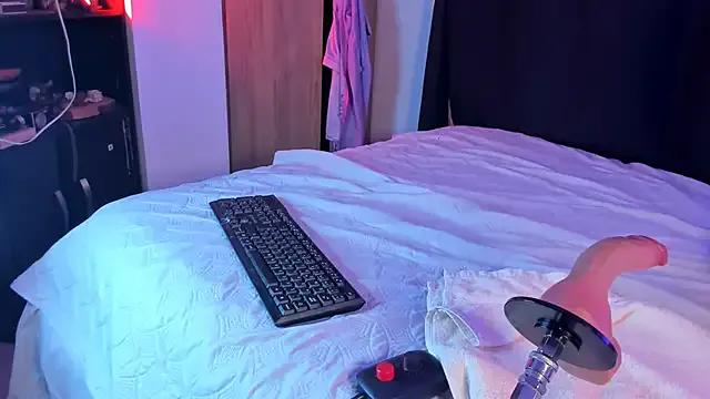 LilyRobertts from StripChat is Freechat