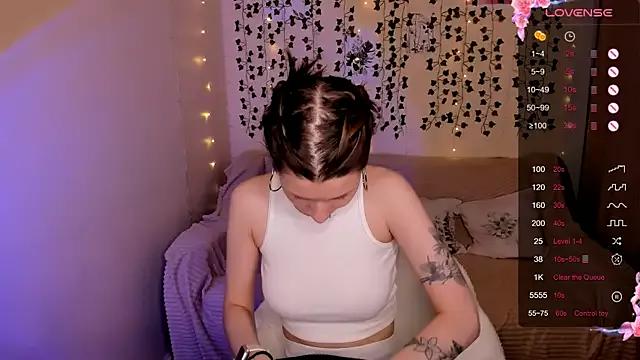 LinaBlossom_ from StripChat is Freechat