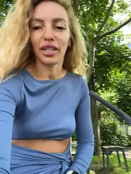 LinaCart from StripChat is Freechat