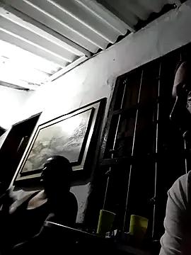 linahotlatina from StripChat is Freechat