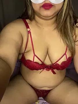 lindabutt_live from StripChat is Freechat