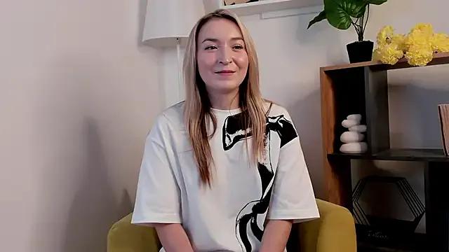 LinElgas from StripChat is Freechat
