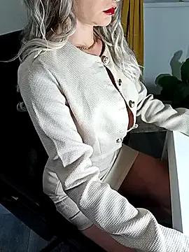 lisshorn from StripChat is Freechat