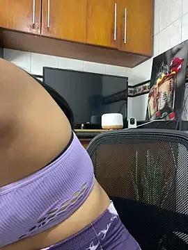 Little-nasty from StripChat is Freechat