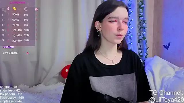 little_Teya from StripChat is Freechat