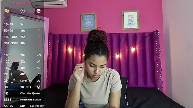 Littleebonny from StripChat