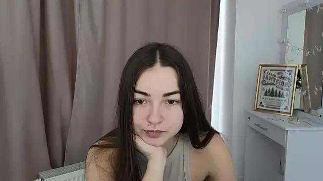 LittleRoxyyy from StripChat is Freechat