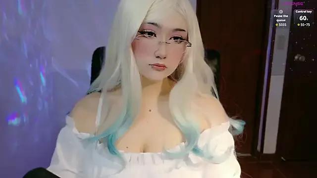 Livelle from StripChat is Freechat