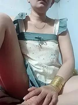 Liveloveyou from StripChat is Freechat