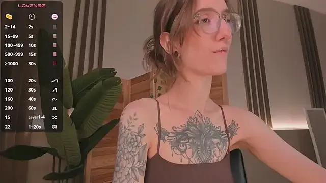 Lola_Missy from StripChat