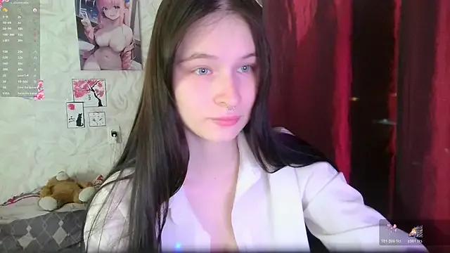 LolaVibe from StripChat is Freechat